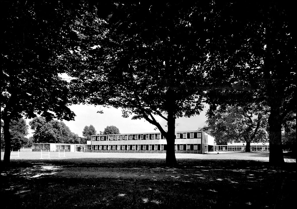 Spencer Park School exterior, c. 1958